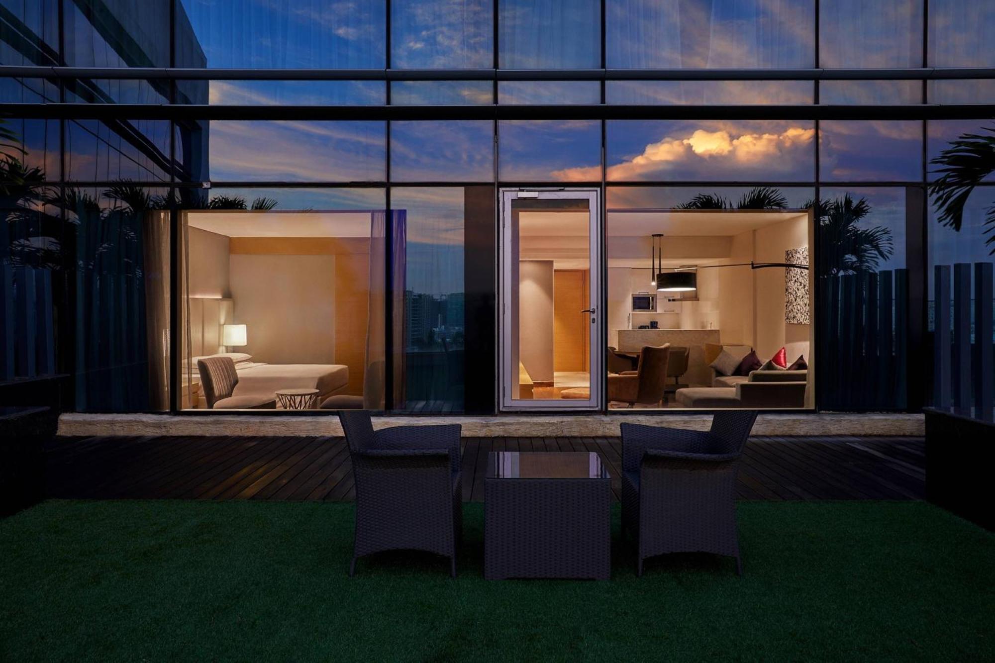 Marriott Executive Apartments Hajdarabad Zewnętrze zdjęcie